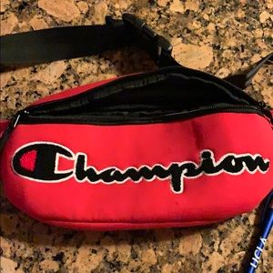 Champion Shoulder Bag / Fanny Pack